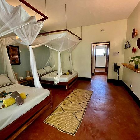 Viavia Entebbe Hotel ภายนอก รูปภาพ