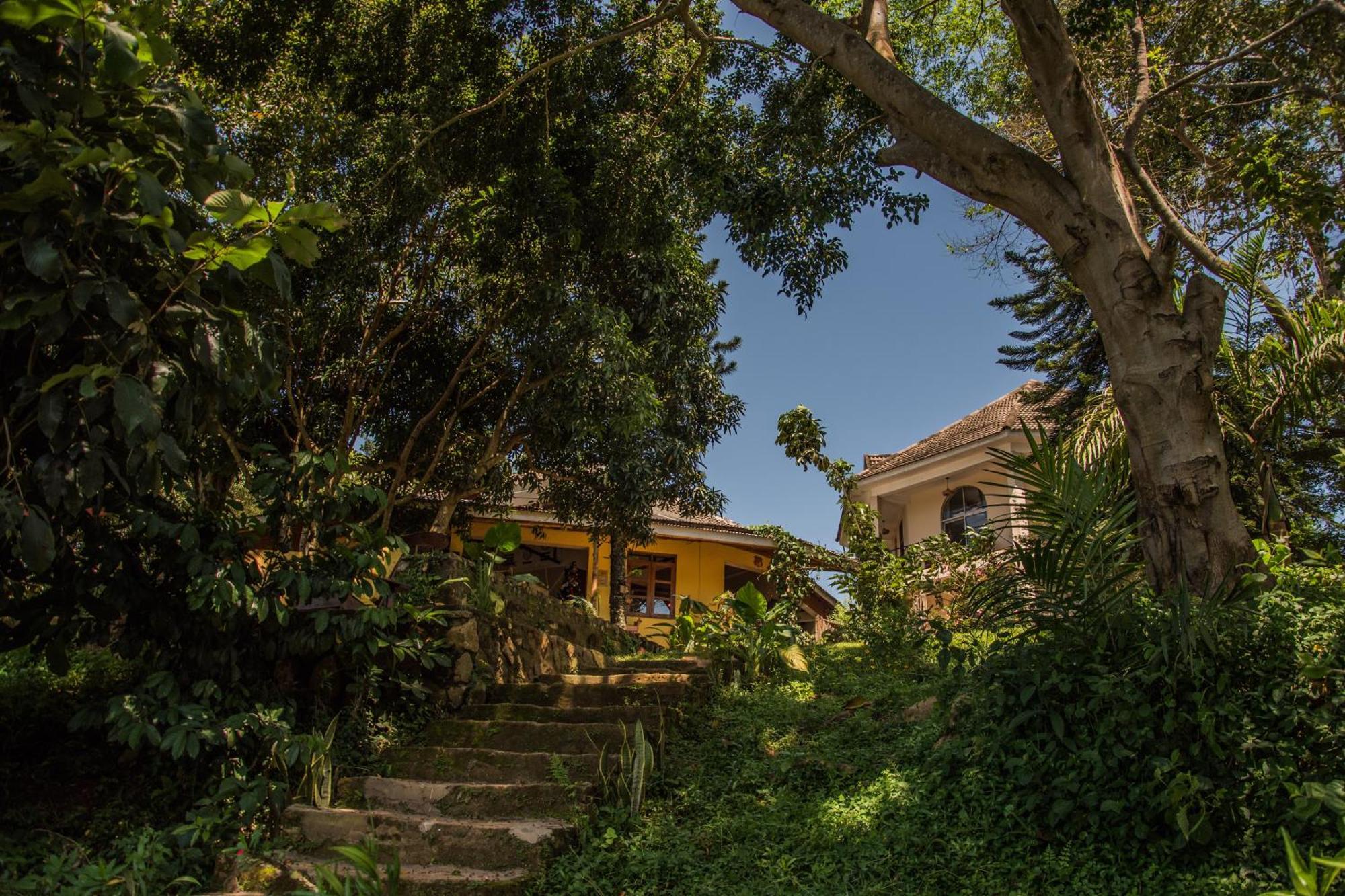 Viavia Entebbe Hotel ภายนอก รูปภาพ