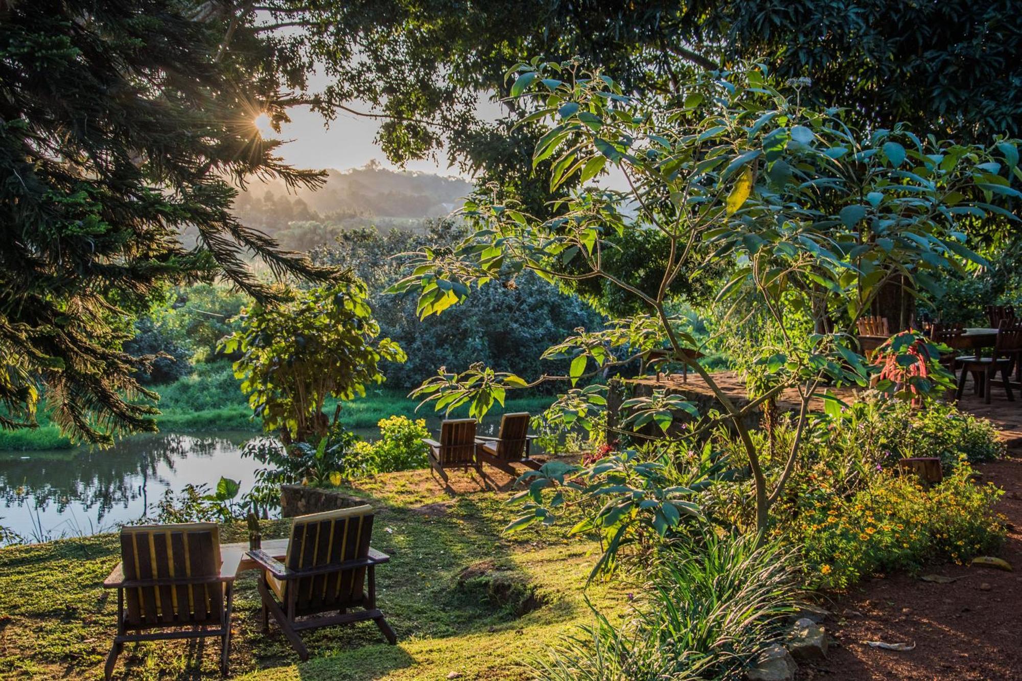 Viavia Entebbe Hotel ภายนอก รูปภาพ