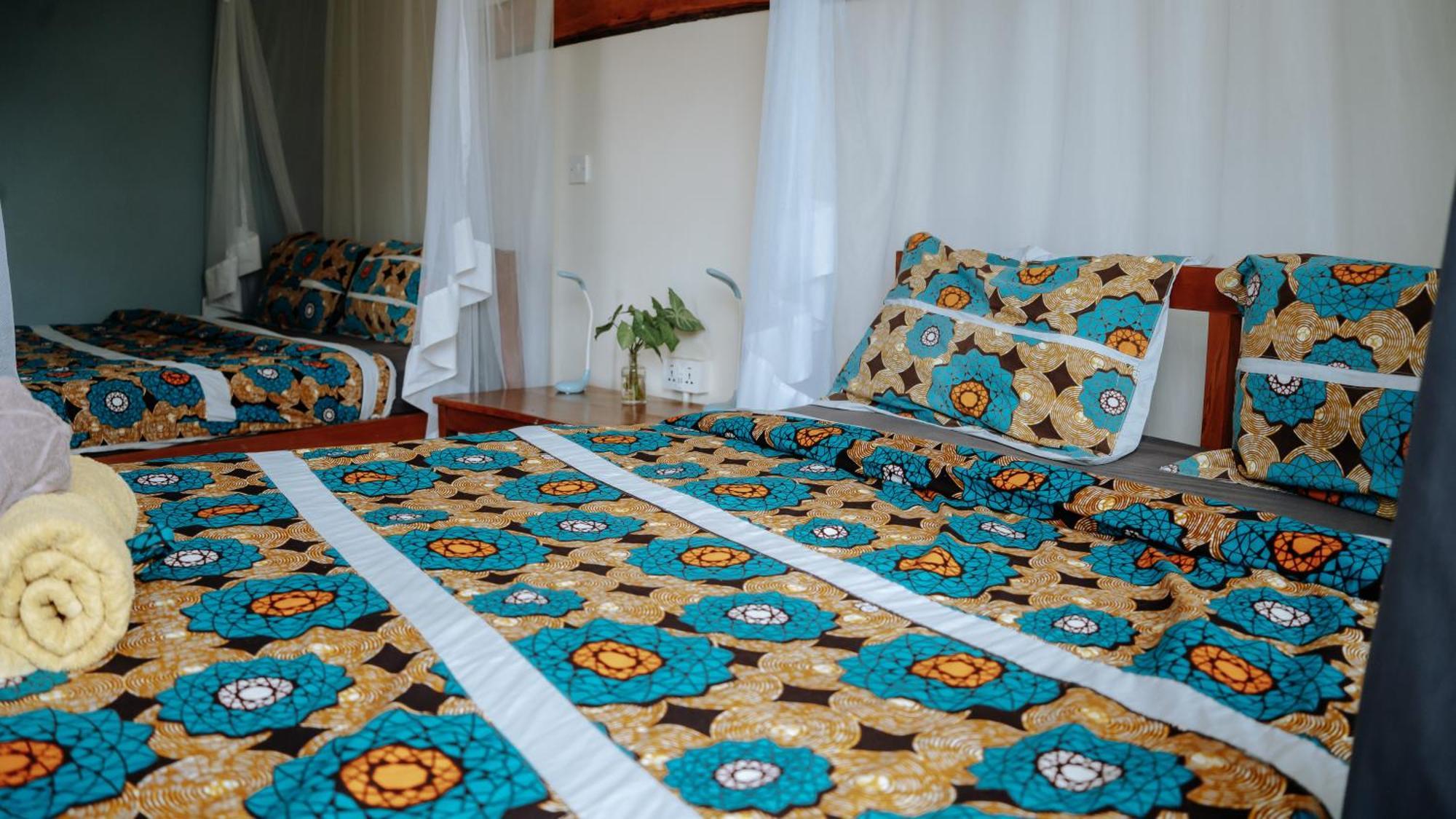 Viavia Entebbe Hotel ภายนอก รูปภาพ