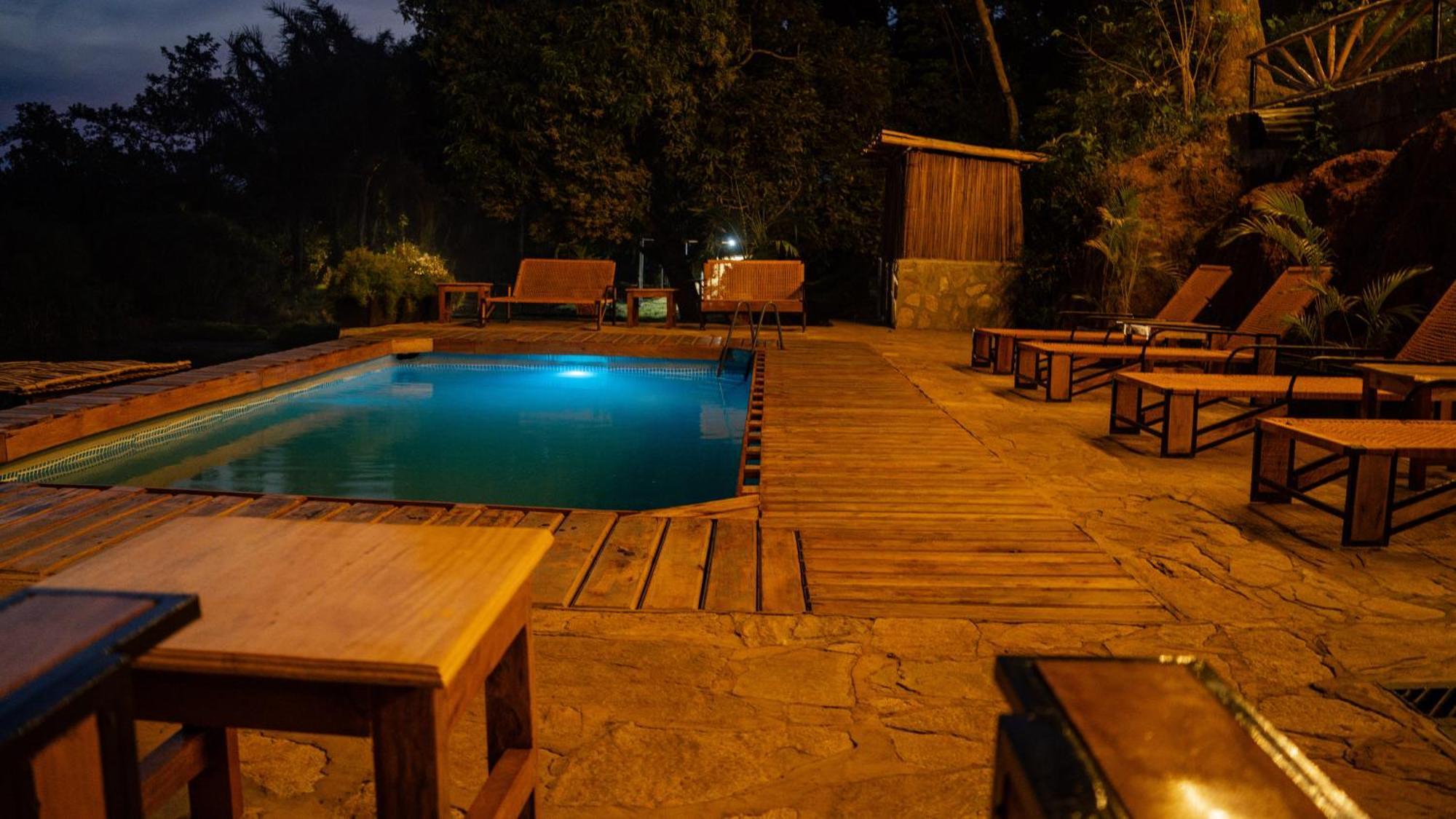 Viavia Entebbe Hotel ภายนอก รูปภาพ