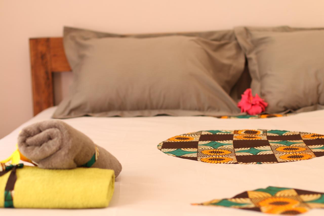 Viavia Entebbe Hotel ภายนอก รูปภาพ